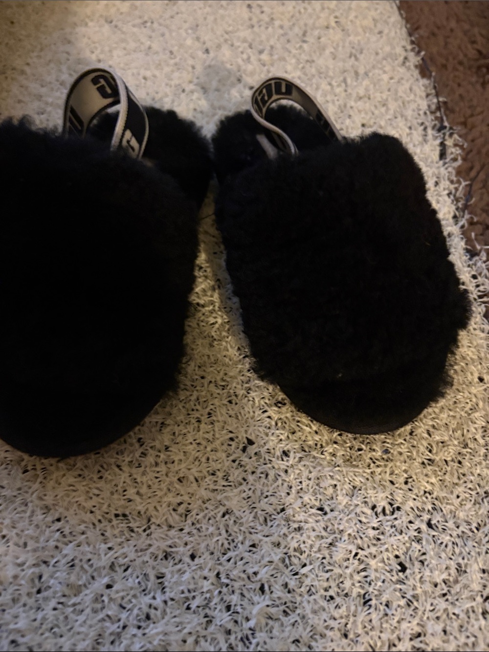 Ugg slides. Kids. 8c